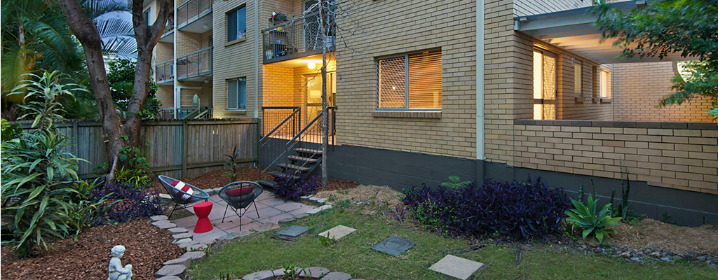 Ground floor apartment with courtyard sold in Milton, Brisbane